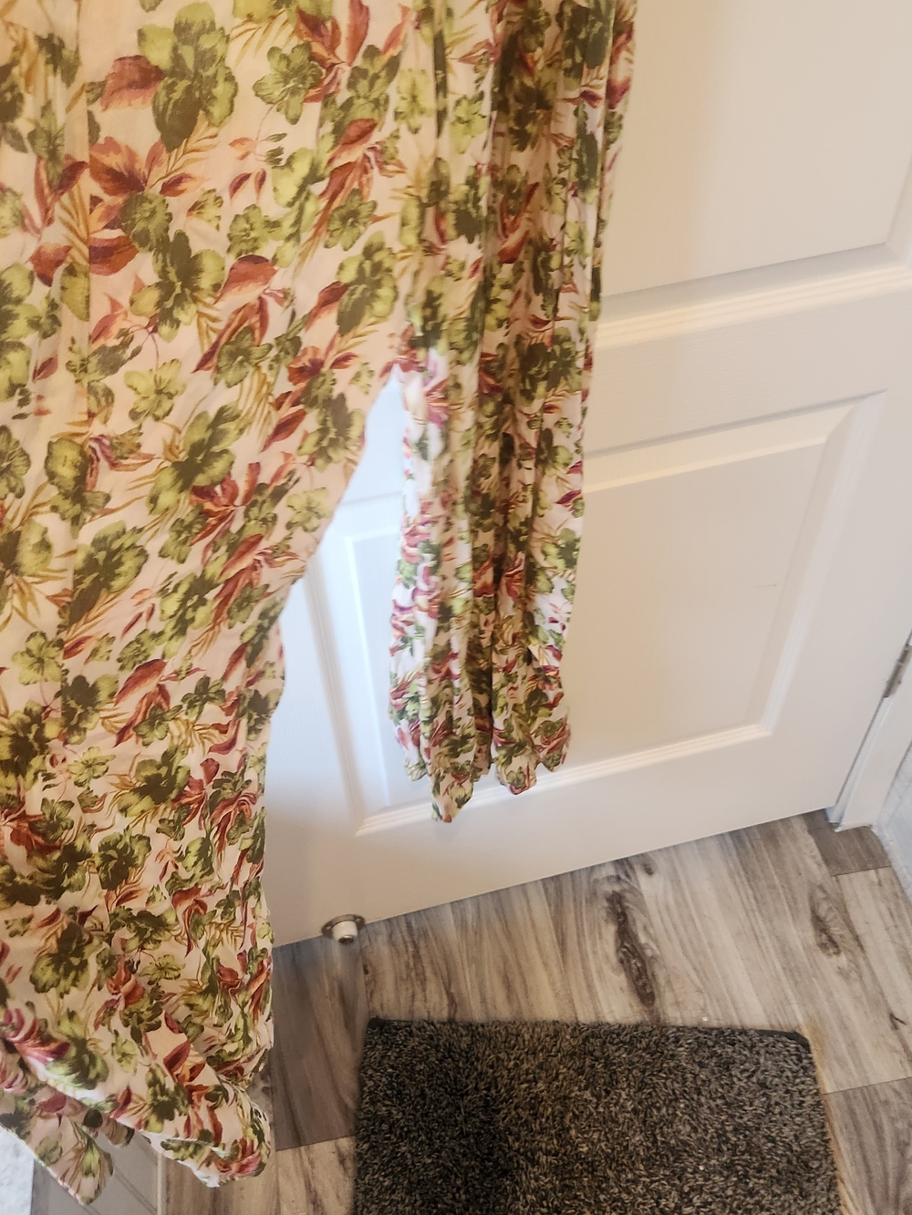 easel One-Shoulder Floral Maxi Jumpsuit in Cream, Green and Pink S BNWT - Picture 2 of 6